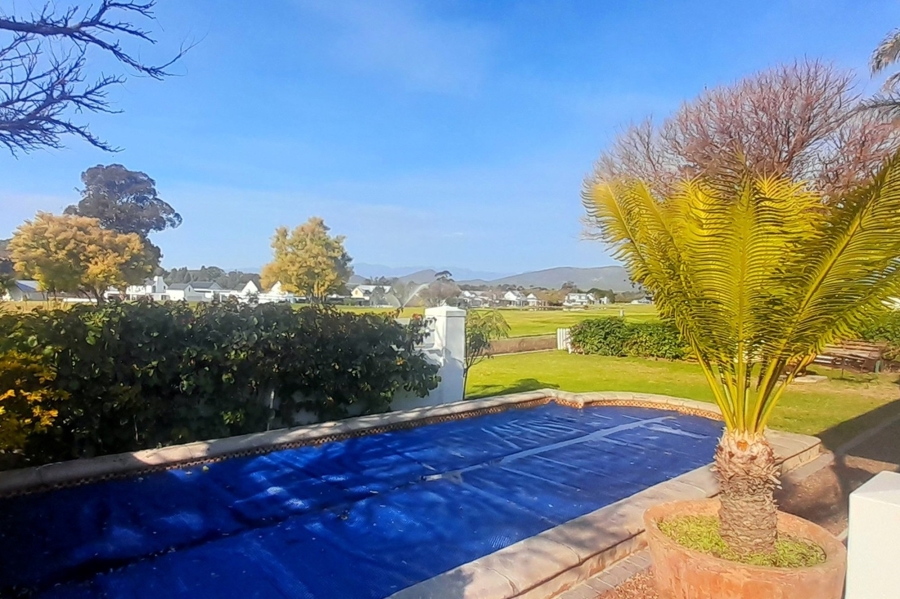 4 Bedroom Property for Sale in Silwerstrand Golf And River Estate Western Cape